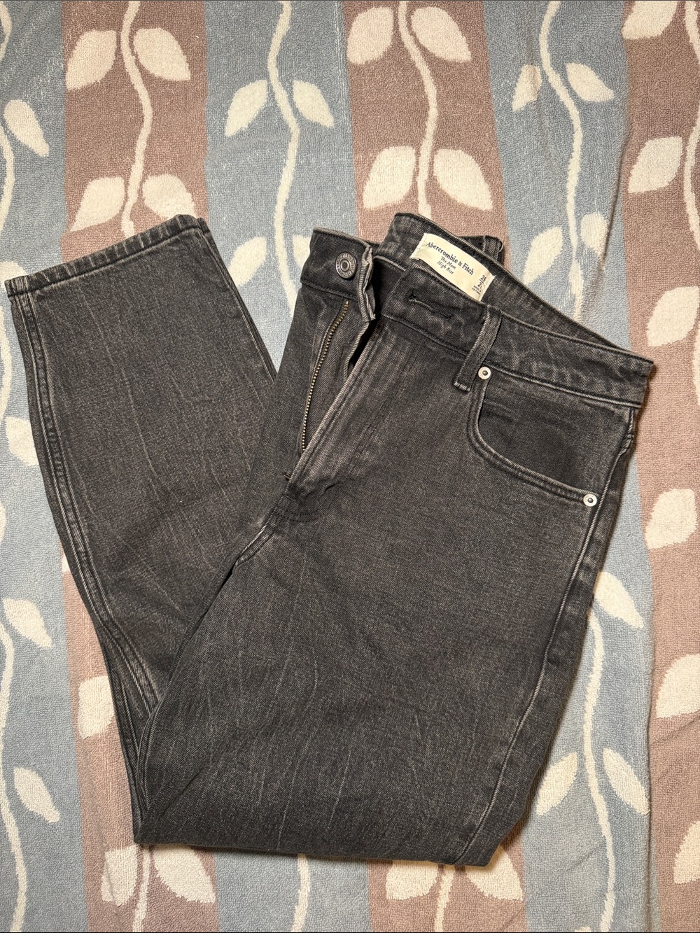 Abercrombie The Mom High Rise 26S